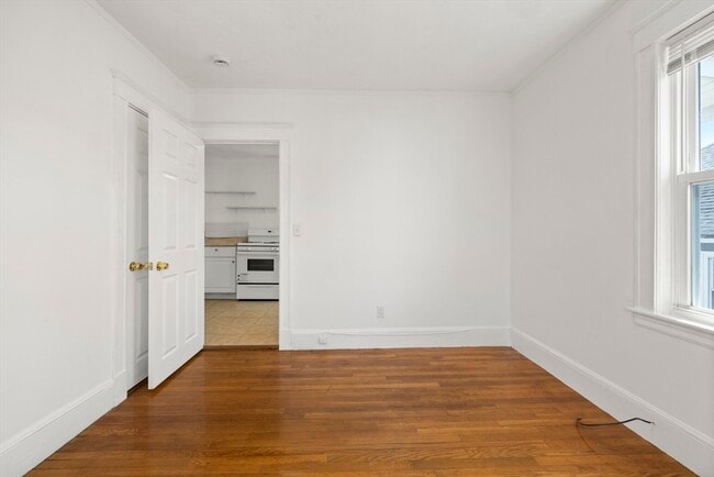 Building Photo - 20-22 Sumner St