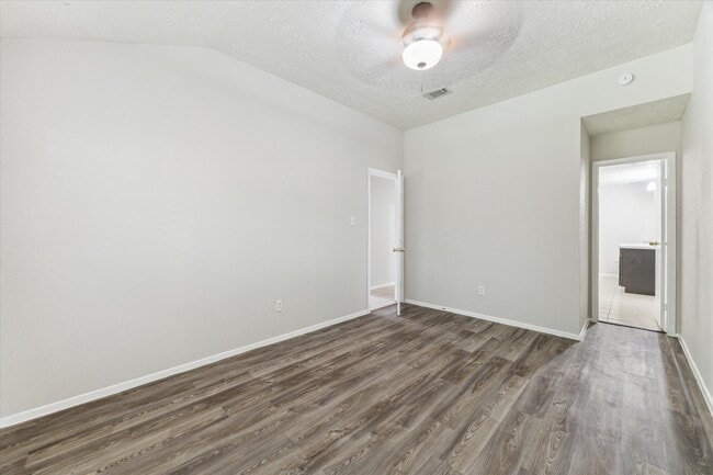 Building Photo - 10032 Ridgecoral Dr