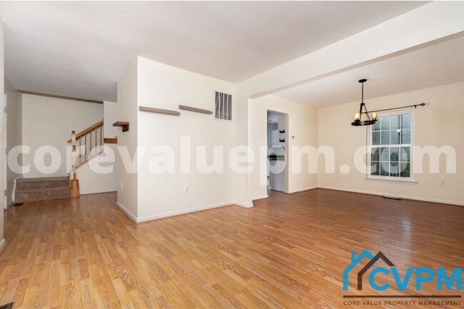 Building Photo - 1321 Treasure Dr