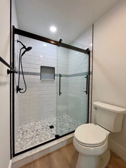 Building Photo - 102 Pinecrest Cir