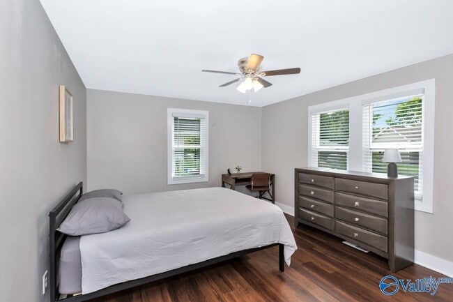 Building Photo - 2910 Wilson Dr NW