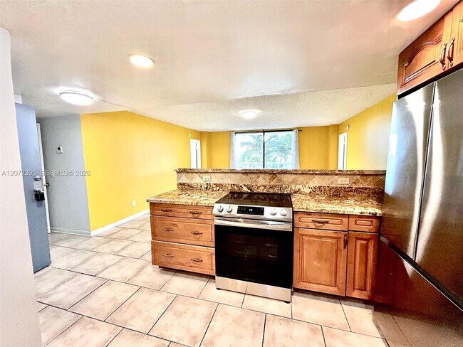 Building Photo - 13499 Biscayne Blvd