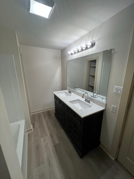 Building Photo - 2020 Boykin Blvd