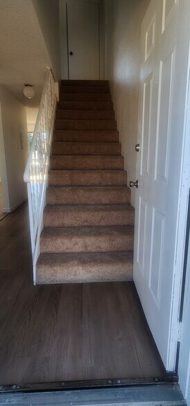 Stairs - 4304 S Cedar St