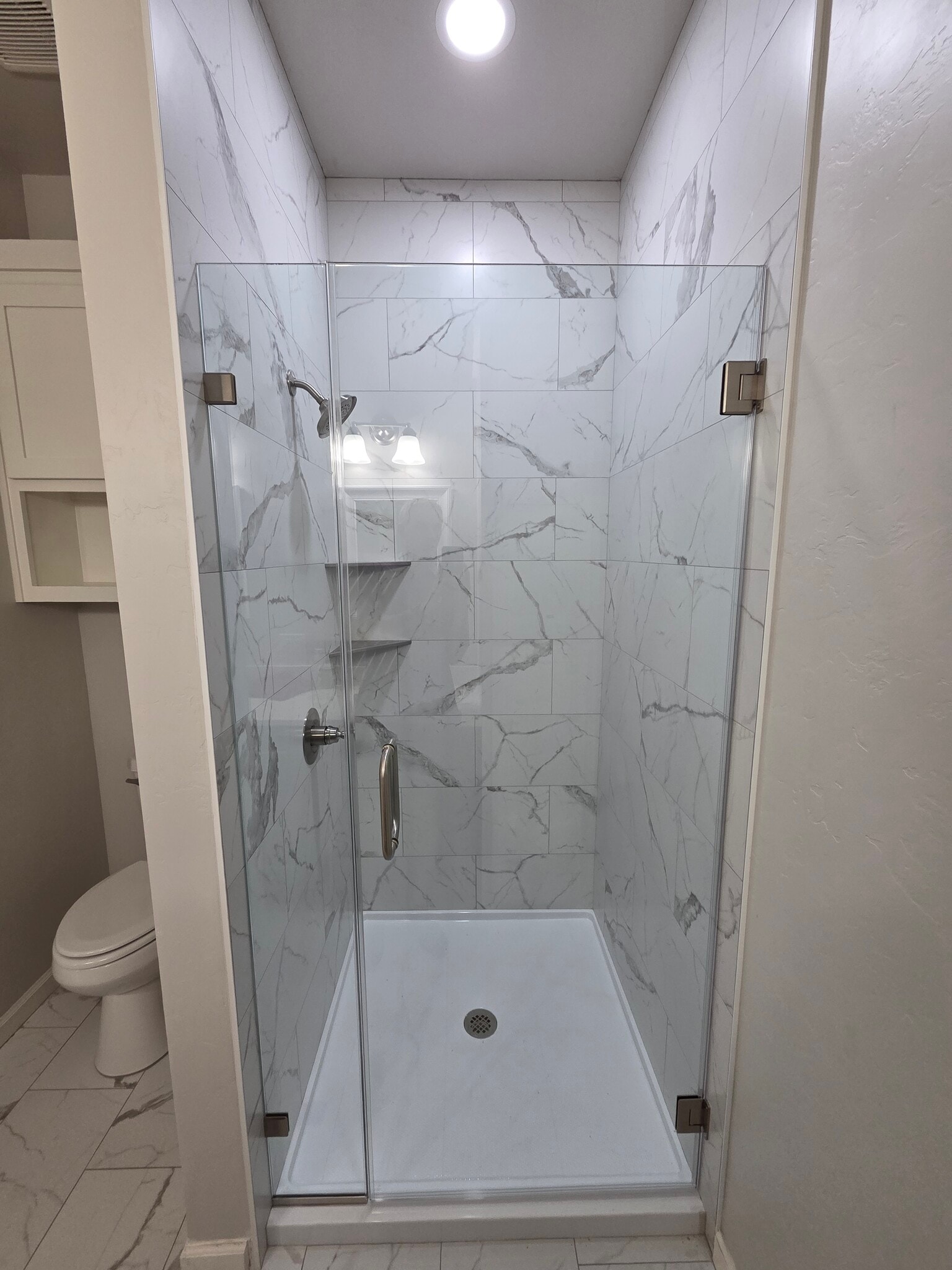 Master Shower - 458 Elm Ave