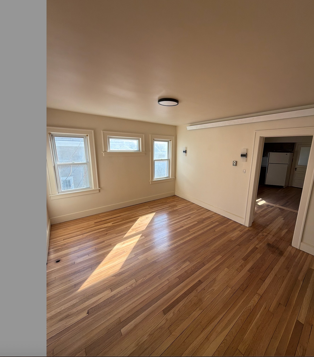 Building Photo - 29 Laurel Ave