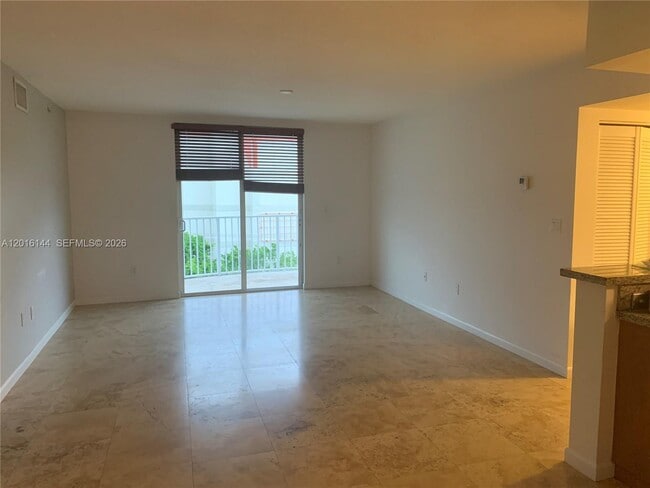 Building Photo - 1555 N Treasure Dr