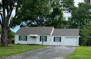 Building Photo - 1401 NE 57th Terrace