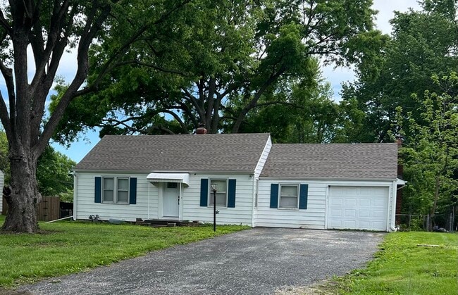 Building Photo - 1401 NE 57th Terrace