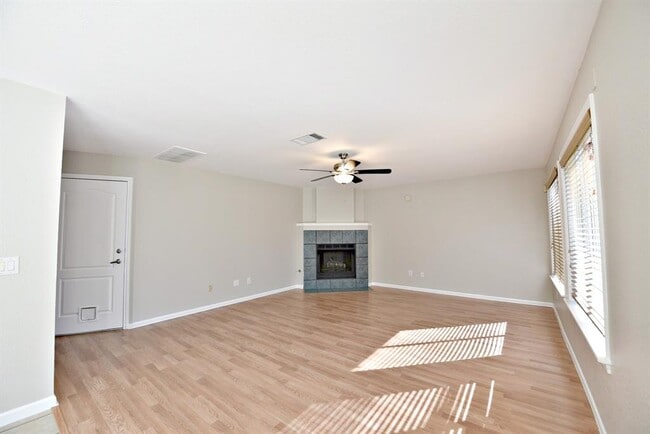 Building Photo - 3627 Windhill Loop