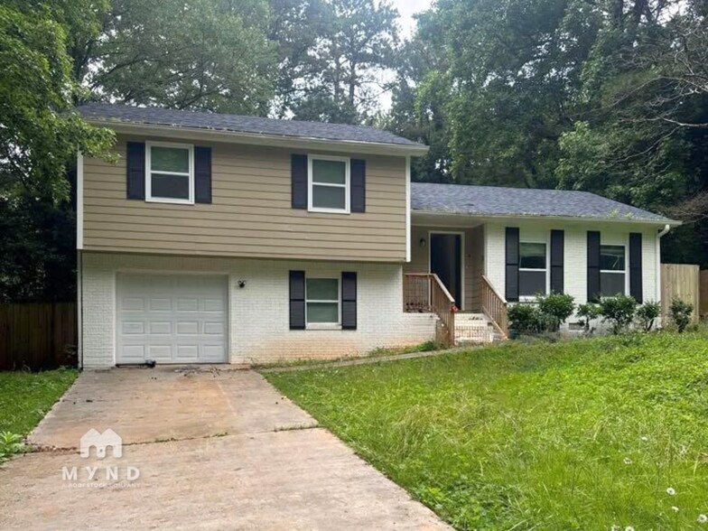 Primary Photo - 851 Raintree Way SE