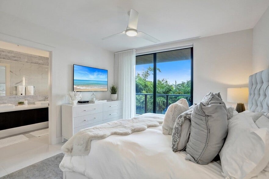 Building Photo - 3030 N Ocean Blvd