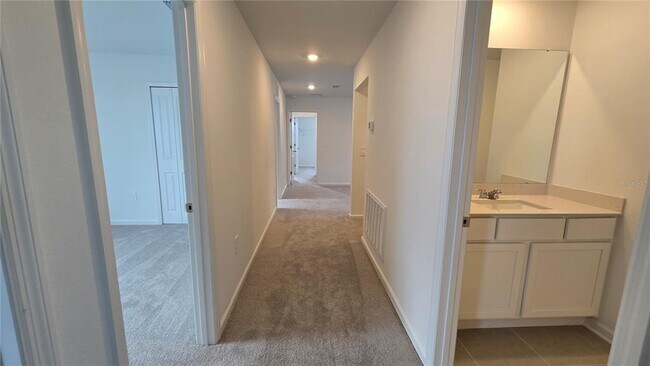 Building Photo - 3363 Alexander Dr