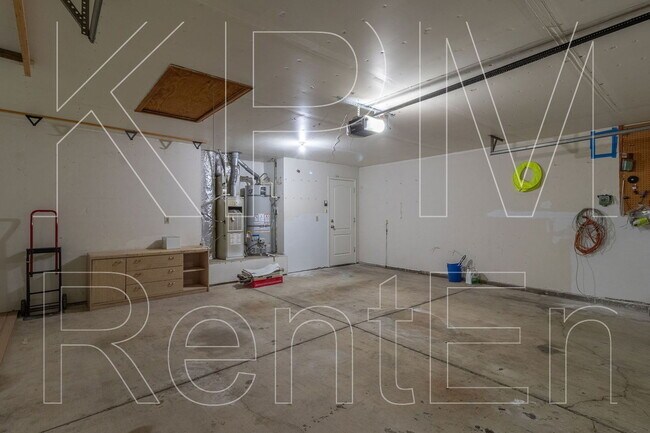 Building Photo - 6529 El Capitan Cir