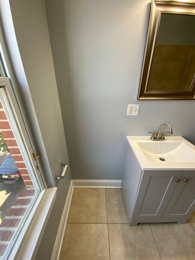 Building Photo - 2207 N 18th St