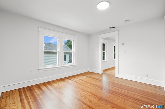 Building Photo - 37 Gridley St