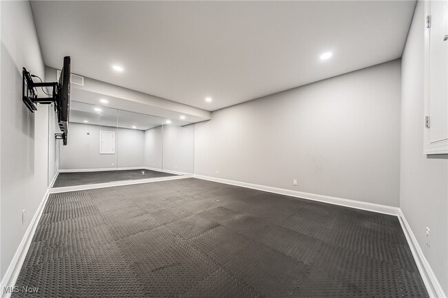 Building Photo - 2605 Buckhurst Dr