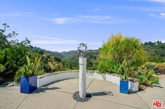Building Photo - 2397 Nalin Dr