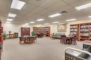 Building Photo - 296 Fanshaw H