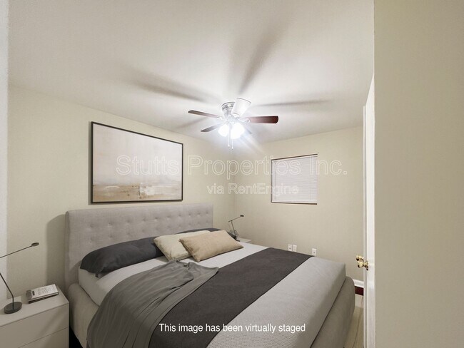 Building Photo - 900 Montgomery Ave