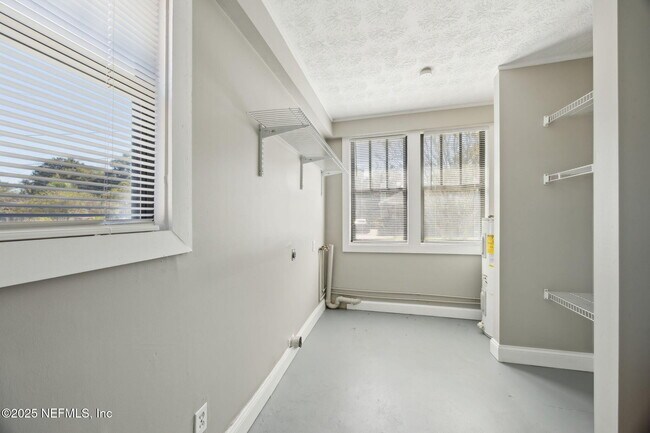 Building Photo - 2769 Green St