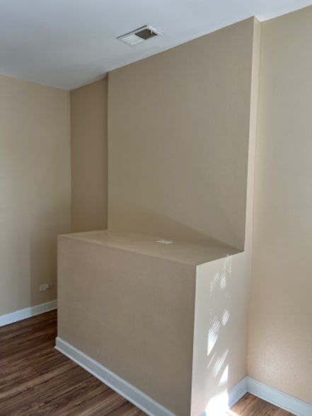 Building Photo - 5625 S Princeton Ave