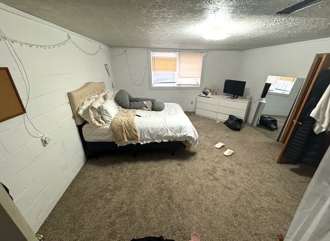 Building Photo - 1003 Ann St