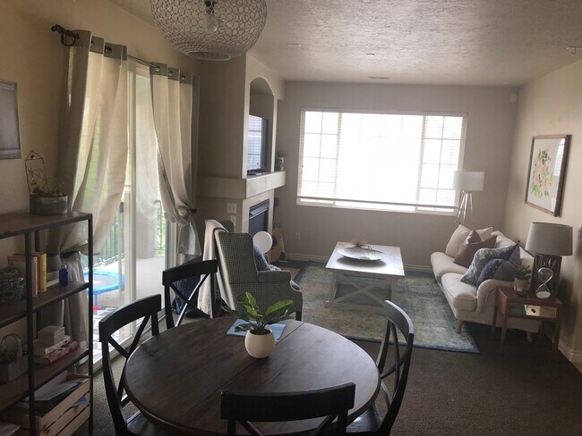 Building Photo - 1612 W 3180 N