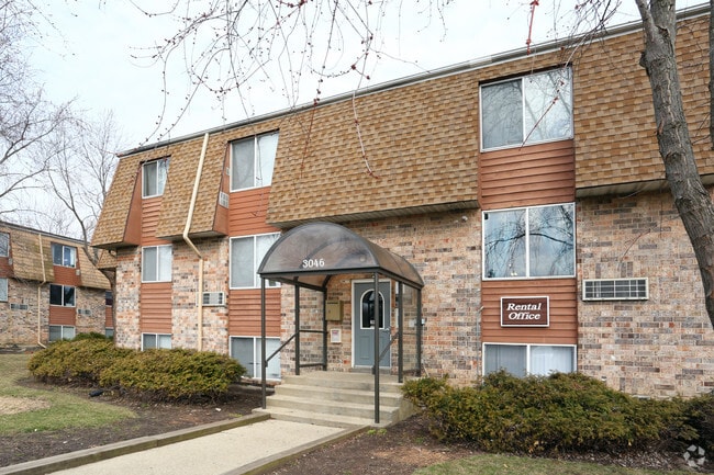 Building Photo - Hinkston Pond Apartments