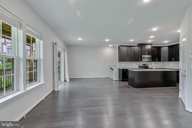 Building Photo - 13944 Hollow Wind Way