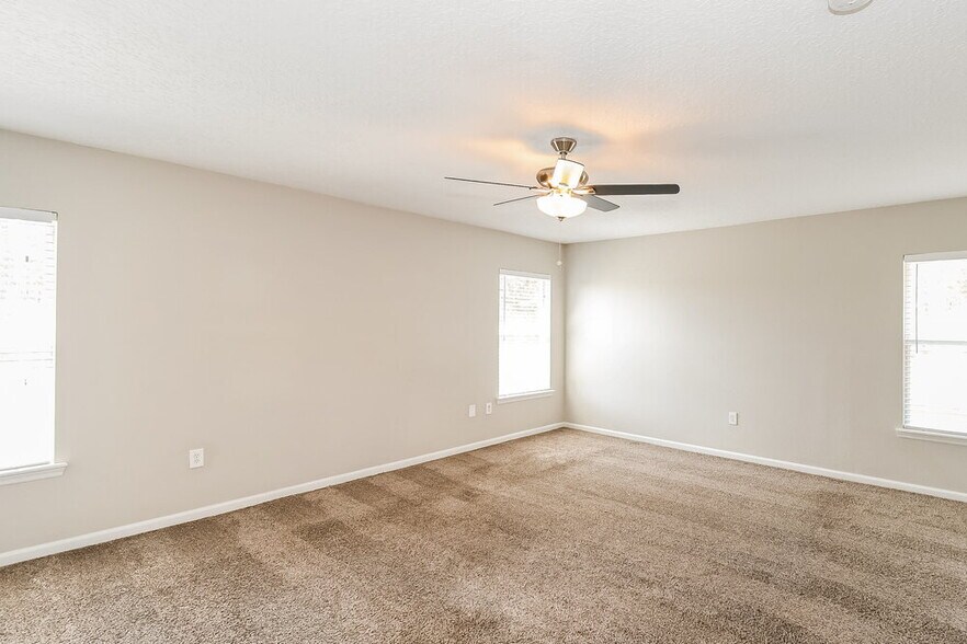 Building Photo - 11384 Cain Oaks Court
