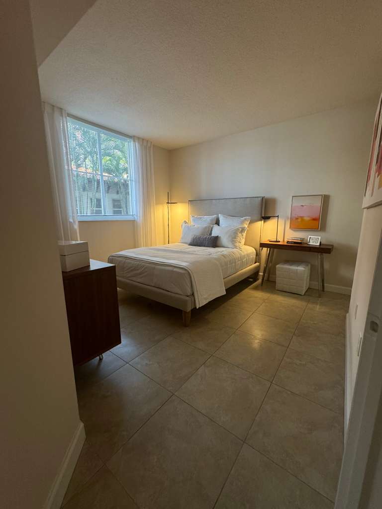 Building Photo - 8246 NW 48th St