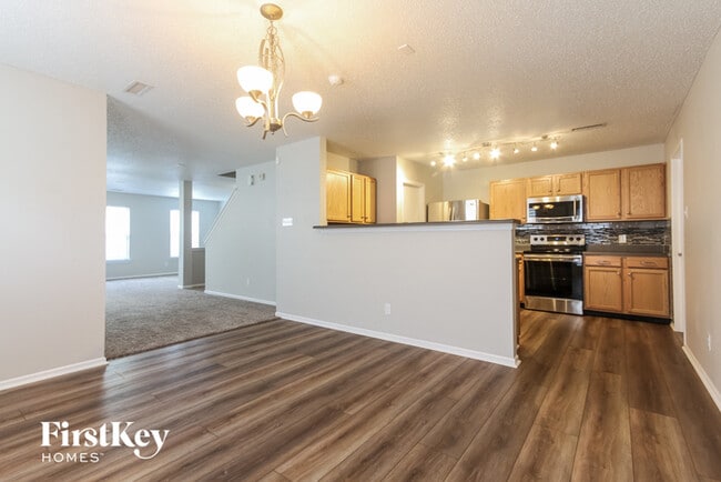 Building Photo - 15499 Border Dr
