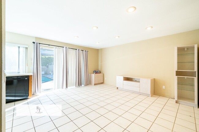 Building Photo - Beautiful 3-Bedroom Home with Pool in Diamond Bar!