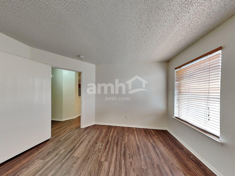 Building Photo - 5713 Stone Meadow Ln