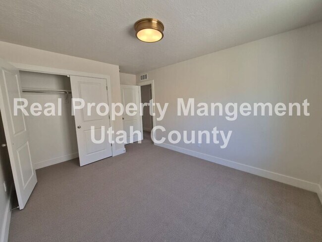 Building Photo - 2172 Cape Fox Way