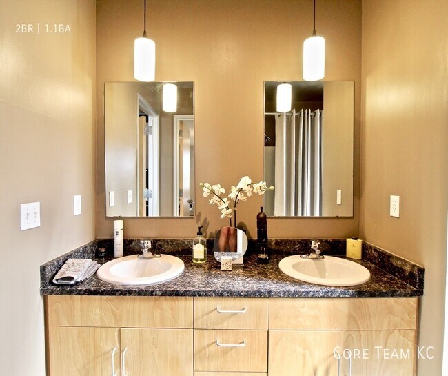 Building Photo - 4112 Walnut St