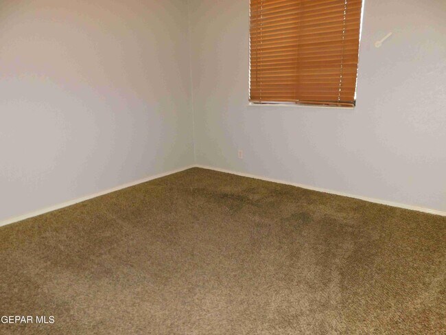 Building Photo - 8609 Pilgrimage Cir