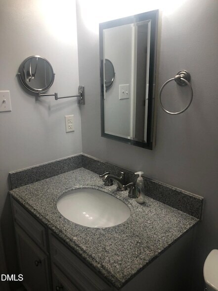 Building Photo - 103 Old Spring Hill Ln