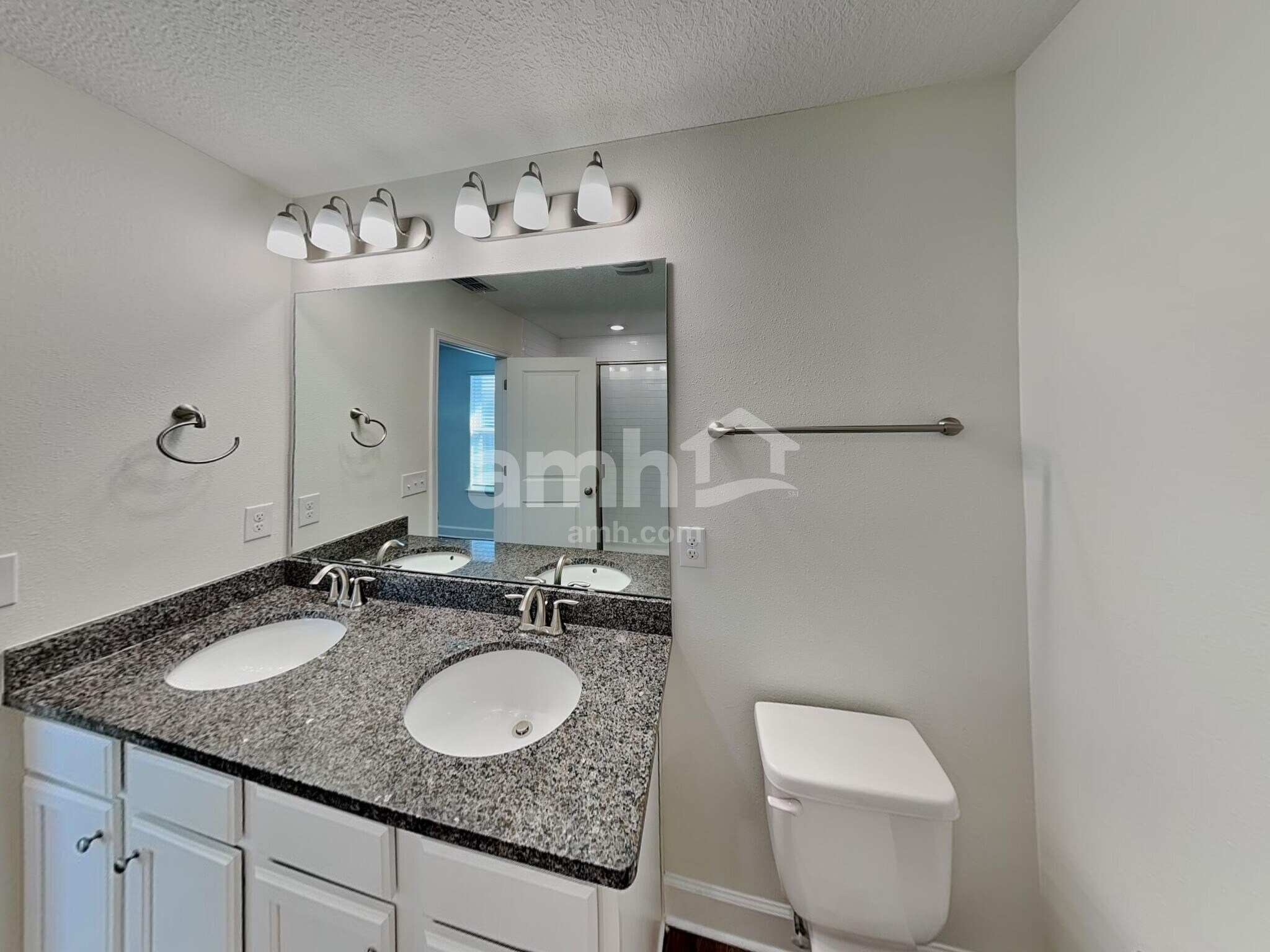 Building Photo - 5904 Hampton Creek Rd