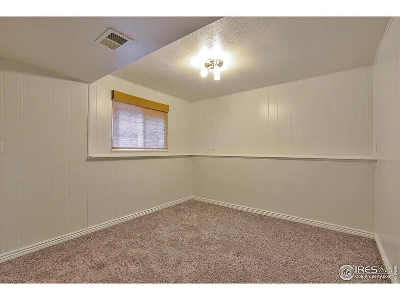 Building Photo - 2601 Treemont Dr