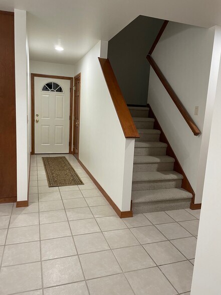 Front Entrance - 2034 River Point Ct