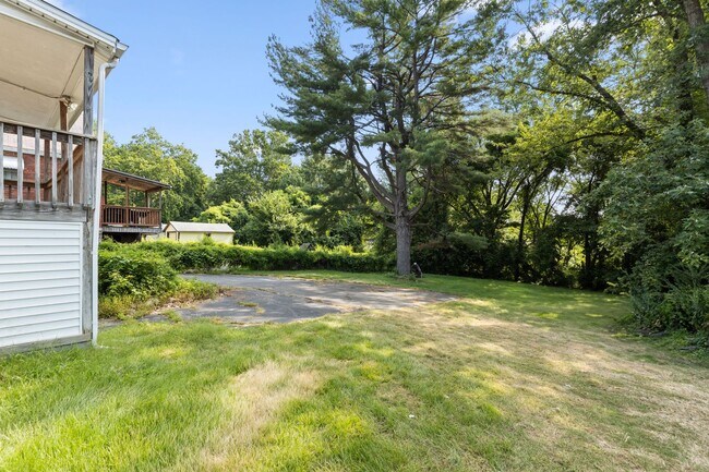 Building Photo - 10050 Diamond Dr