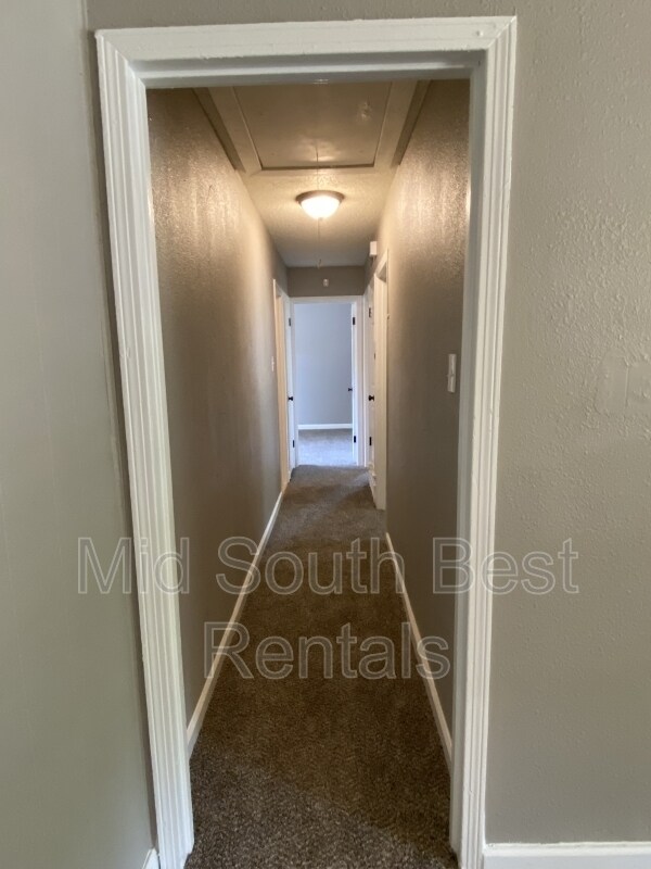 Building Photo - 3089 Cherry Rd