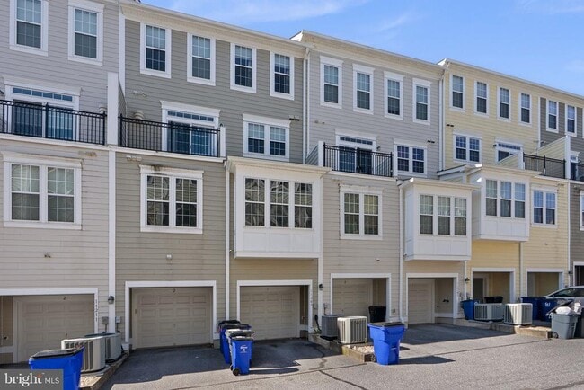 Building Photo - 11209 Chase St