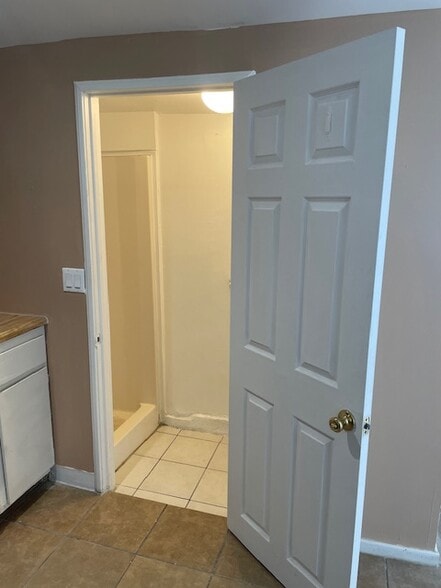 A New Bathroom / Shower... - 19438 Lorne St
