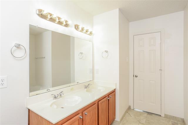 Building Photo - 3051 Misty Ridge Ln