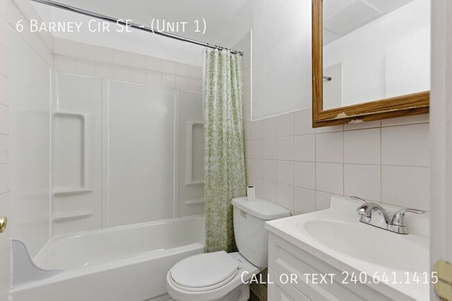 Building Photo - 6 Barney Cir SE