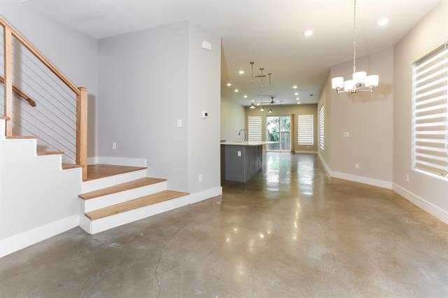 Building Photo - 2343 Vagas St