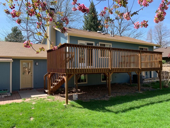 Building Photo - 1624 Kirkwood Dr